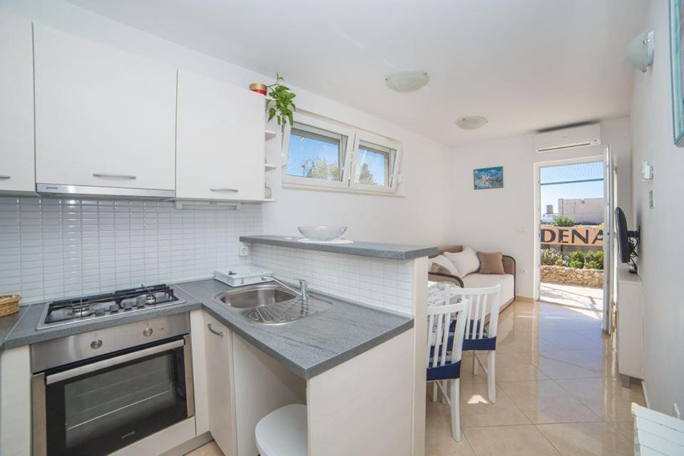 Apartmani Stipan Brela Eksteriør billede